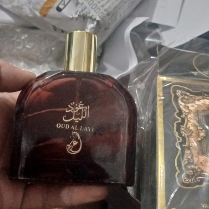 Unisex Woody Oriental Fragrance