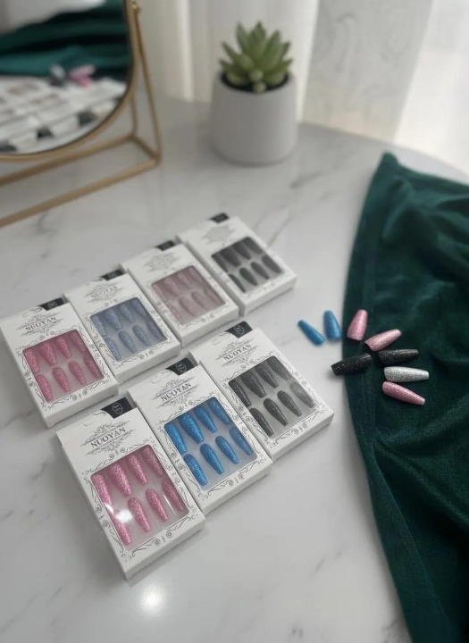 Artificial Nails