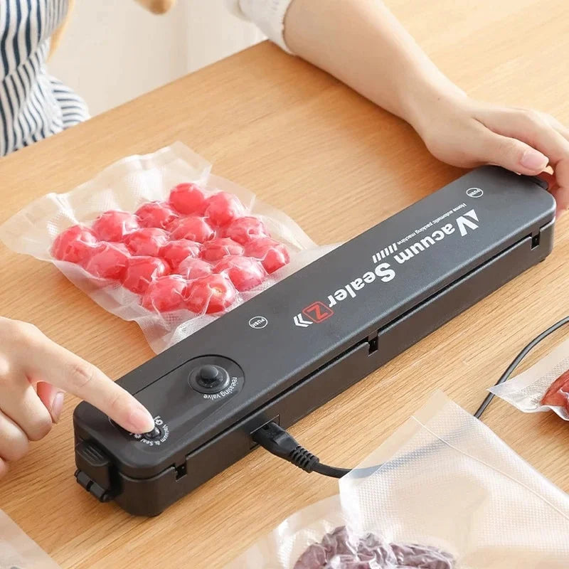 Automatic compact vacuum food sealer