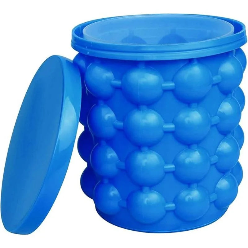 Portable silicone ice cube maker