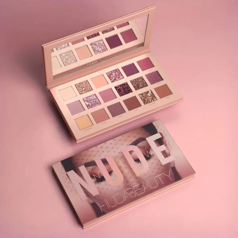 Versatile pigmented eye palette